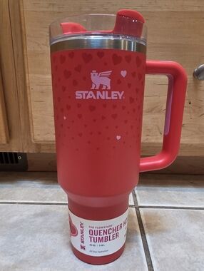 Stanley Red Heart Pattern Quencher Travel Mug with Handle